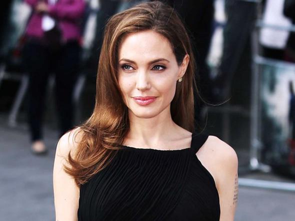 Angelina Jolie'den yeni açıklamalar: Çocuklarımdan gizli duşta ağladım